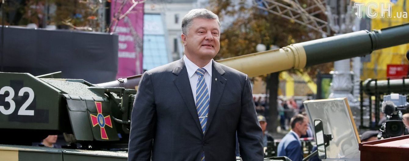 Порошенко пообіцяв рятувальникам підвищення зарплат на 1 тис. грн