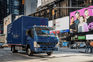 В США представили электрический грузовик Fuso eCanter