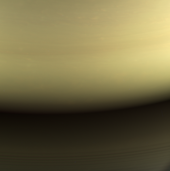 NASA показало последнюю фотографию сгоревшей станции Cassini перед ее воспламенением в атмосфере