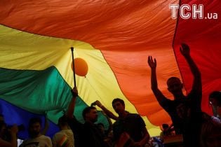 Интерсекс: в Австрии признали третий пол