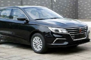 В Сети появились фото нового универсала Roewe