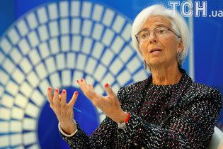 Світова економіка через корупцію втрачає трильйони доларів - МВФ