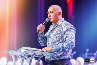 Квартира в Ялті за $ 1 млн і агресивна поведінка. Екс-покоївка Мунтяна розповіла про нього правду