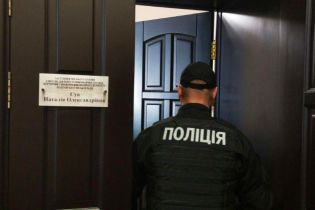 У Полтаві силовики проводять масові обшуки в кабінетах мера та його заступників
