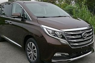 В Сети появились фото нового минивэна Trumpchi GM8