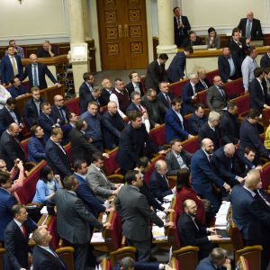 Народные депутаты рассказали, как готовятся к пенсии и сколько откладывают на "черный день"