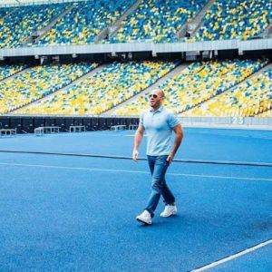 Голлівудська зірка Джейсон Стетхем знявся у рекламі на НСК "Олімпійський" - соцмережі