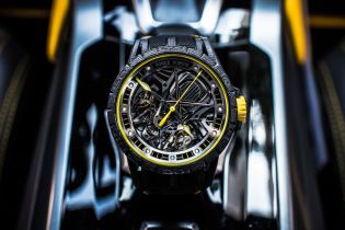 Roger Dubuis выпустила часы в стиле Lamborghini Aventador S