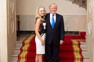 23-летняя дочь Дональда Трампа показала фигуру в бикини