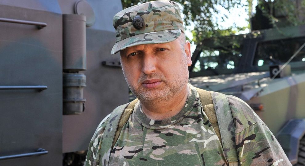 На Донбасі щодня спостерігається збільшення кількості зброї та боєприпасів з РФ - Турчинов