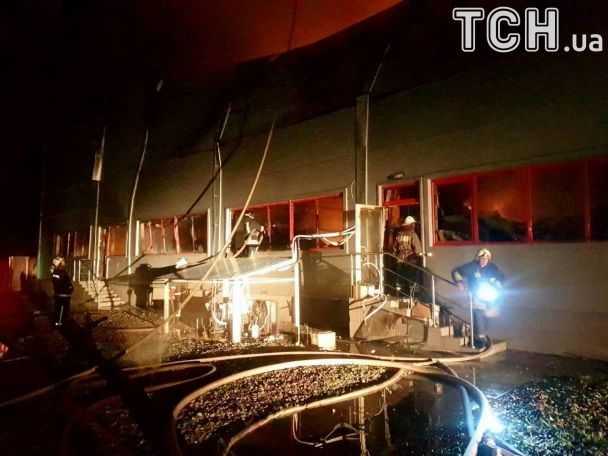 У компанії Біофарма прокоментували пожежу на складських приміщеннях заводу