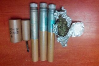 У київському метро затримали молодика з вибухівкою та наркотиками