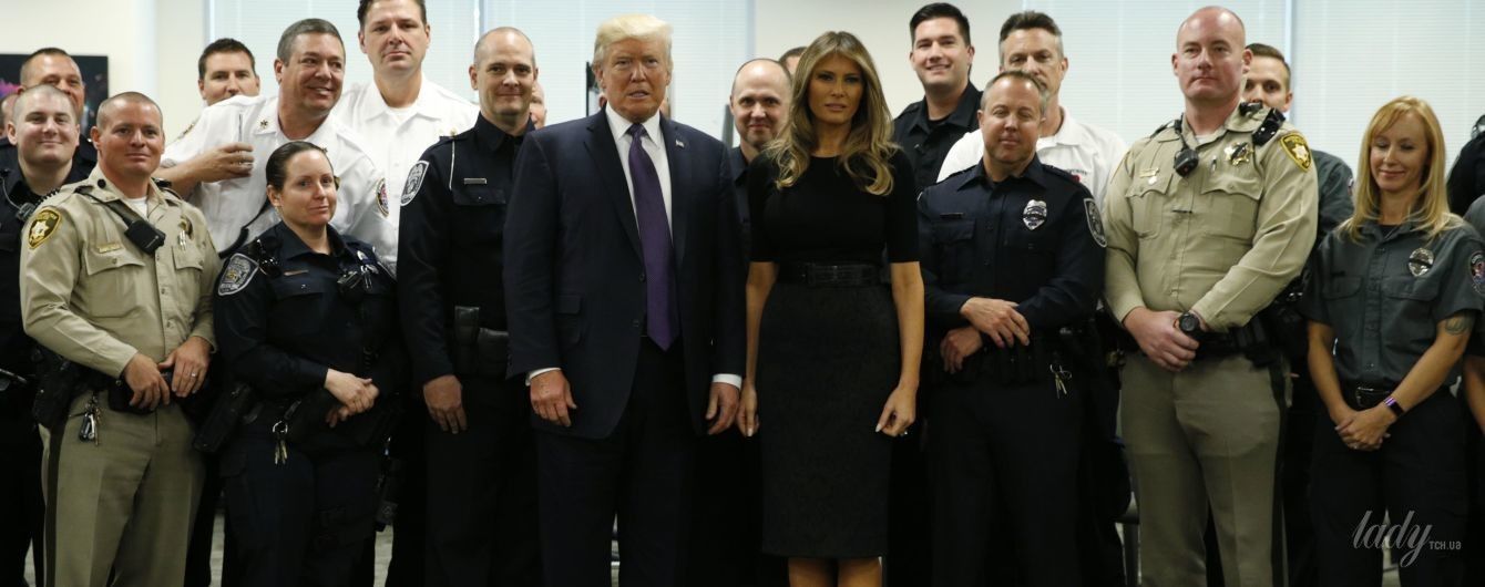 В кашемировом топе и жаккардовой юбке: Мелания Трамп в Лас-Вегасе