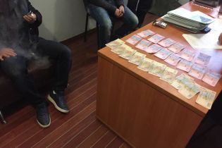 На Донеччині начальник патрульної поліції "здав" чоловіків, які хотіли дати йому хабара