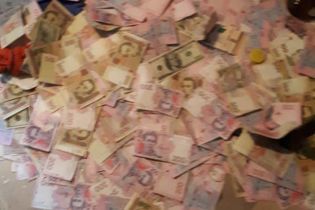 В Одессе накрыли банду, которая ограбила пассажиров рейсового микроавтобуса на Херсонщине
