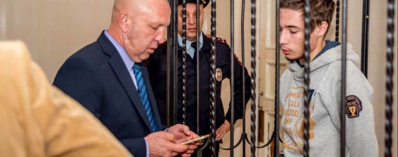 "Він на дієті": російське СІЗО відмовилось передавати їжу незаконно ув’язненому Грибу
