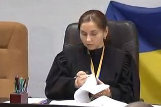Елітні авто та земельні ділянки, записані на матір. Що відомо про суддю у справі водійки Зайцевої