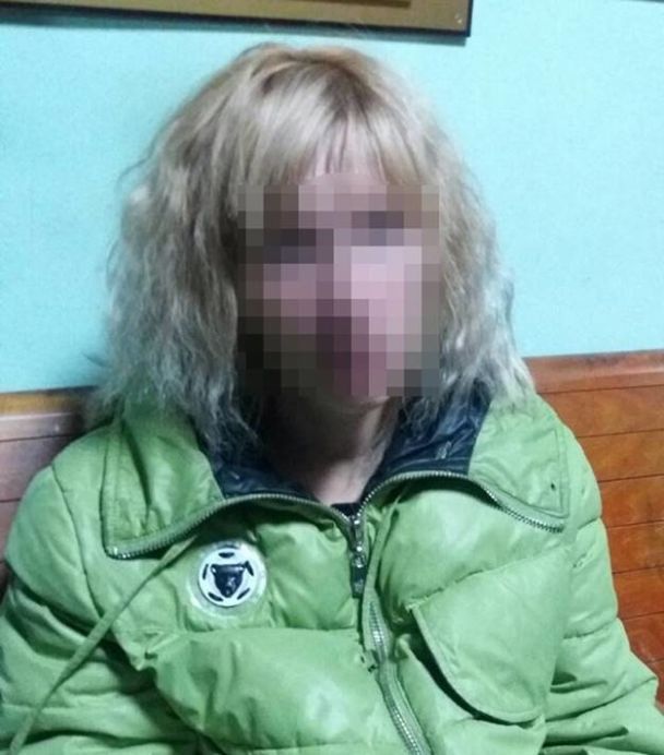 Горе-матір залишила 9-місячну дитину біля метро у Києві, щоб «попиячити»