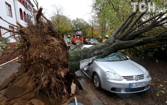 В Європі зросла кількість загиблих унаслідок урагану "Герварт"