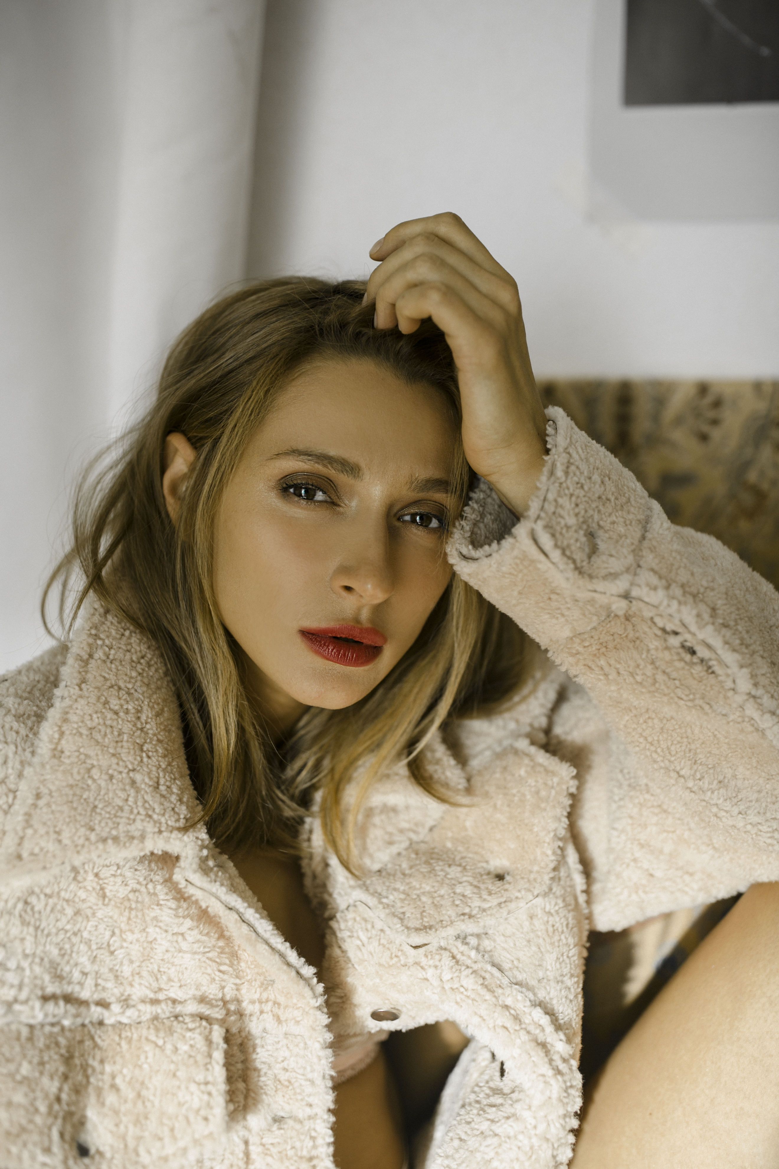 TAYANNA в клипе на песню "Шкода"_3