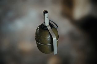 На Одещині чоловік із психічним розладом кинув гранату у поліцейських і вистрілив у силовика