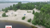 Ян Табачник та Йосип Кобзон збираються забудувати один з київських пляжів