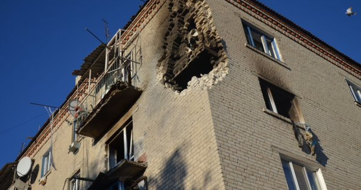 Десятки домов пострадали от взрывов / © ato.lisichansk.in.ua