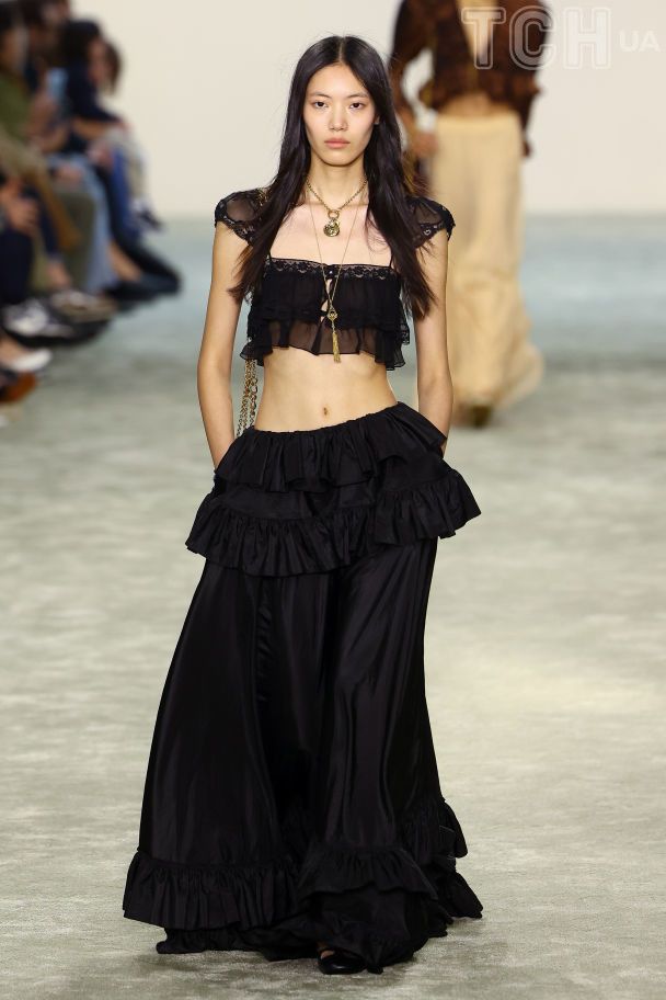 Показ Chloé осінь-зима 2025-2026 / © Getty Images