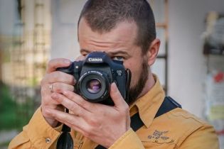 Оккупанты пришли с обысками в крымским активистам: у них изъяли деньги, ноутбуки и телефоны
