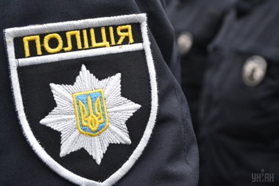 Поліція порушила кримінальне провадження через смерть людини біля лікарні у Києві