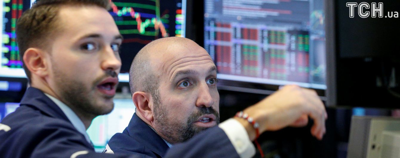 Стоимость акций компаний российских олигархов несется вниз