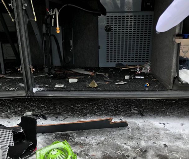 В польский автобус на Львовщине выстрелили из гранатомета