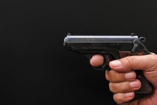Охоронець дому Порошенка застрелився під час служби – ЗМІ