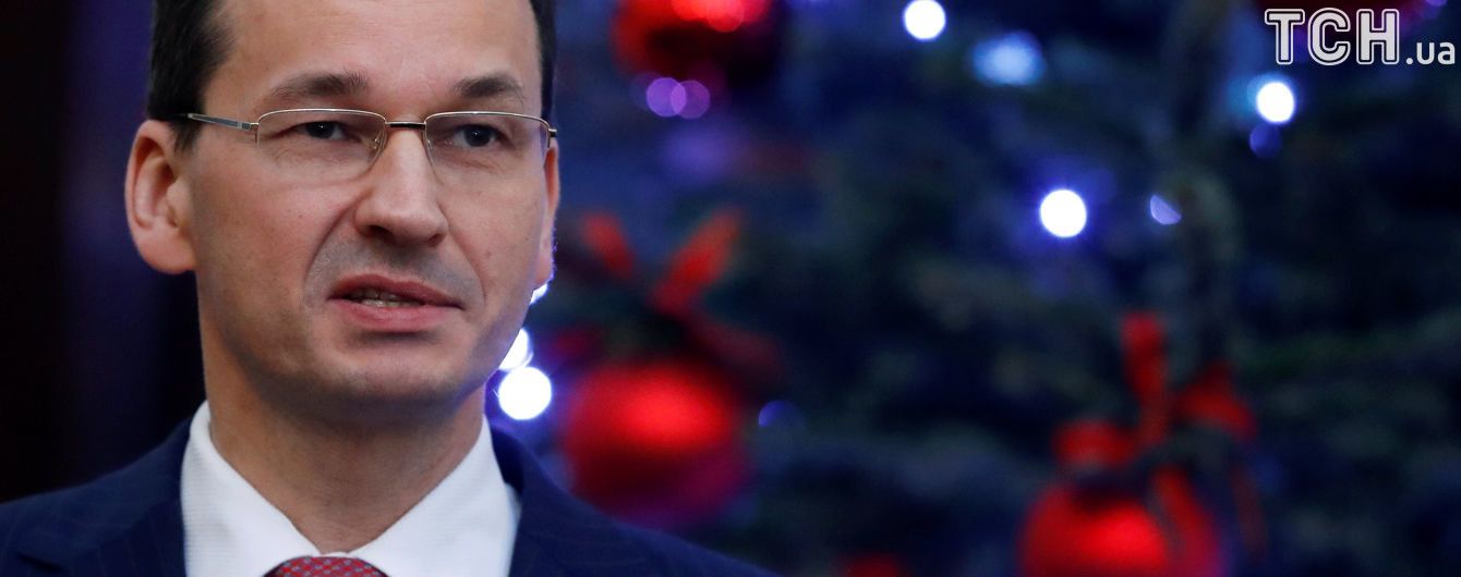 Літак із польським прем’єром евакуювали після появи на злітно-посадковій смузі