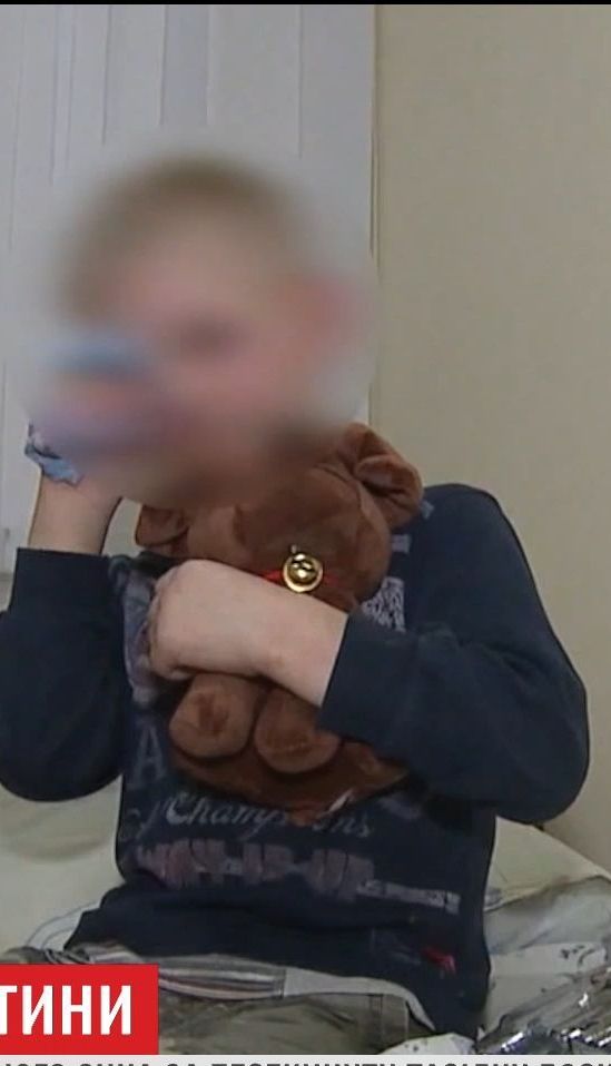У Вінниці мати побила дитину до крові через перекинутий борщ