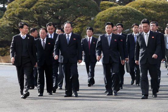 У Південній Кореї з’явилися противники сенсаційного мирного процесу з КНДР