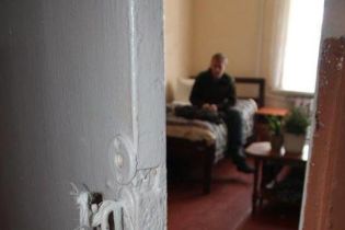 Прокуратура взялась за буковинский интернат, где персонал пытал и унижал пожилых людей