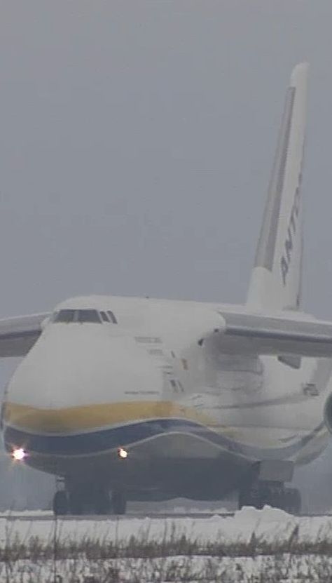 Український літак "Руслан" перевозитиме деталі ракети Spacex