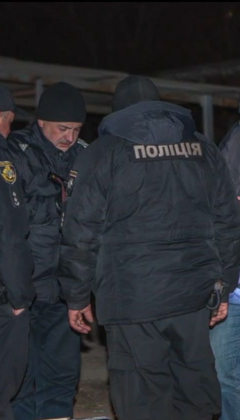 У Дніпрі розшукують зловмисників, які посеред вулиці викрали двох людей