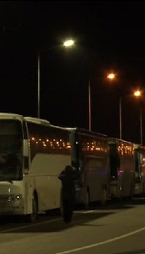 Рейсові автобуси по 15 годин стоять на українсько-польському кордоні через нові правила оформлення пасажирів