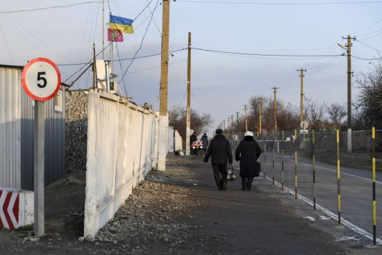 Робочі місця та інтеграція у нові громади: Канада і Швеція виділили $ 2 млн для відновлення Донбасу