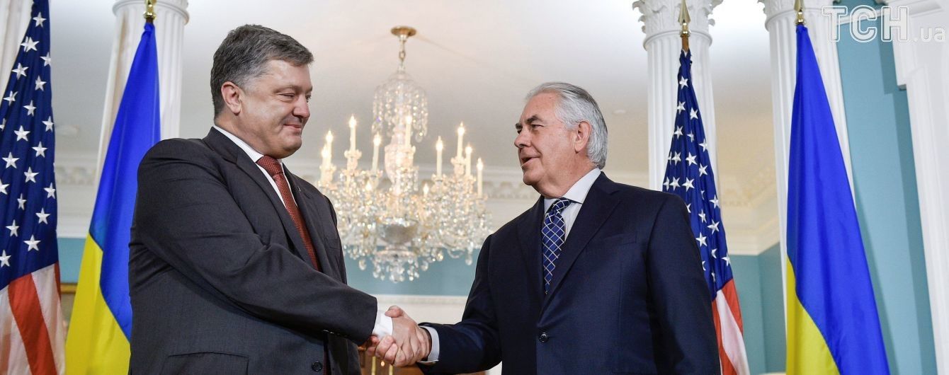 Надання зброї і санкції проти Росії: стало відомо, про що говорили Тіллерсон і Порошенко