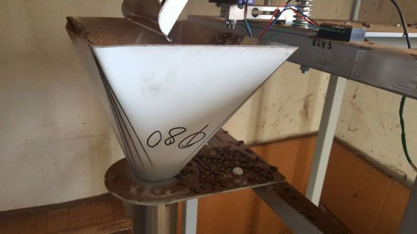 На Киевщине разоблачили подпольное производство кофе и изъяли контрафакта на 2 миллиона гривен