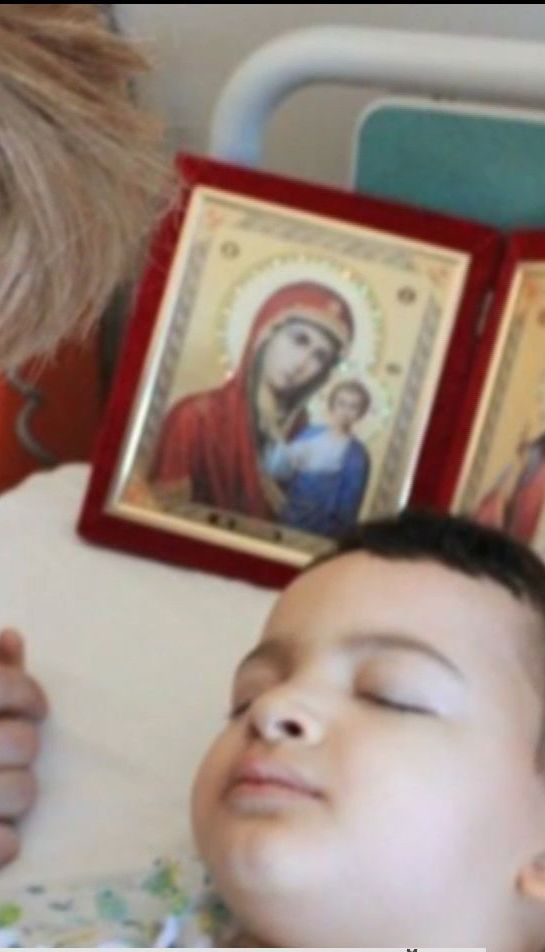 8-летний мальчик пропускает диагностики в онкоцентре из-за ссоры разведенных родителей