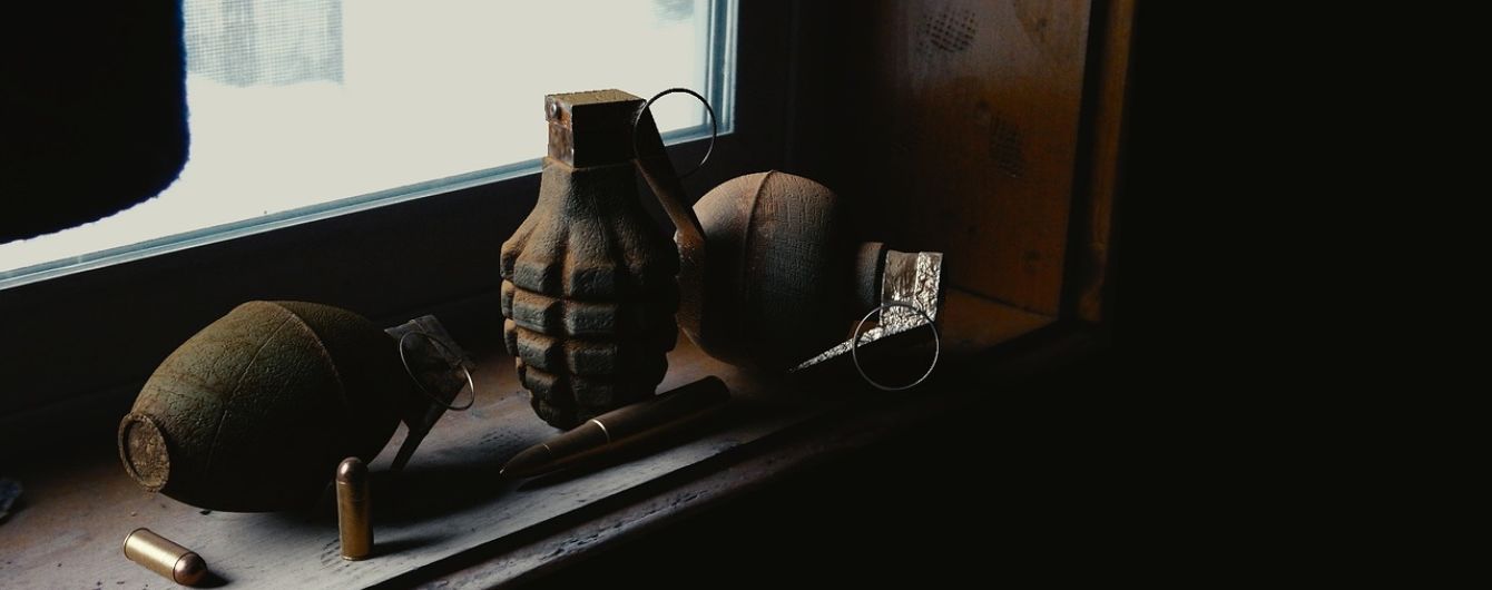 У Києві під час бійки чоловік кинув людям під ноги гранату