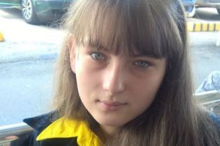 15-рiчнiй Христинцi потрібна допомога