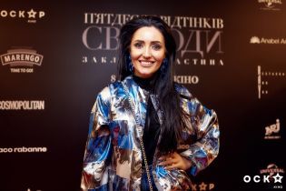 Звезды на премьере "50 оттенков свободы": Добрыднева с роскошными серьгами, Alyosha с сумочкой Louis Vuitton