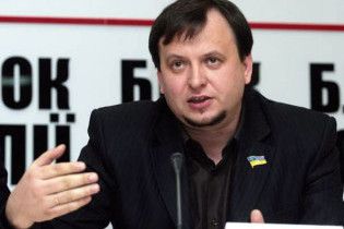Уколов пішов зі штабу "Батьківщини" та пропонує Яценюку подати у відставку