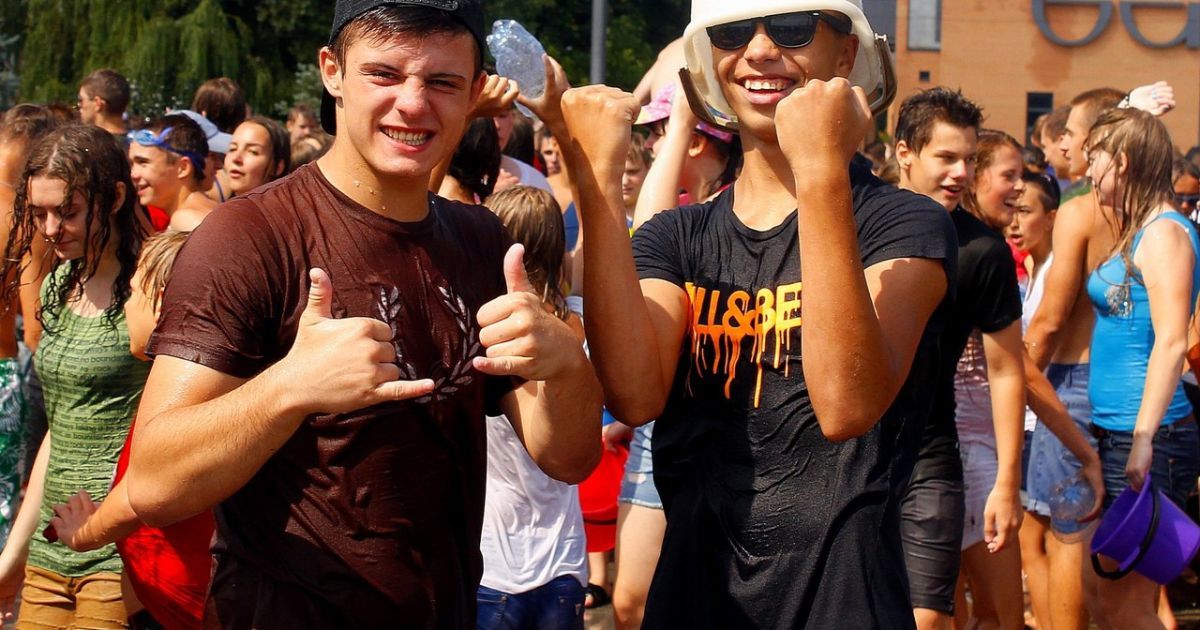 Смотреть порно русские бабы лижут жопу, Девушка ила