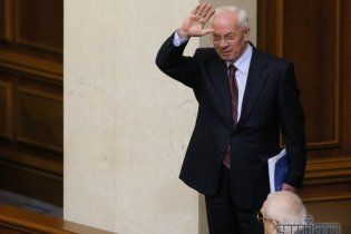 Азаров пообещал заплатить учителям за тесты ВНО